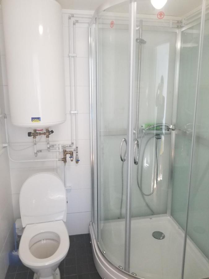 Small Salmon Apartment Утсьоки Екстериор снимка